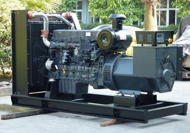 察哈尔右翼中全新本田150kw大型柴油发电机组